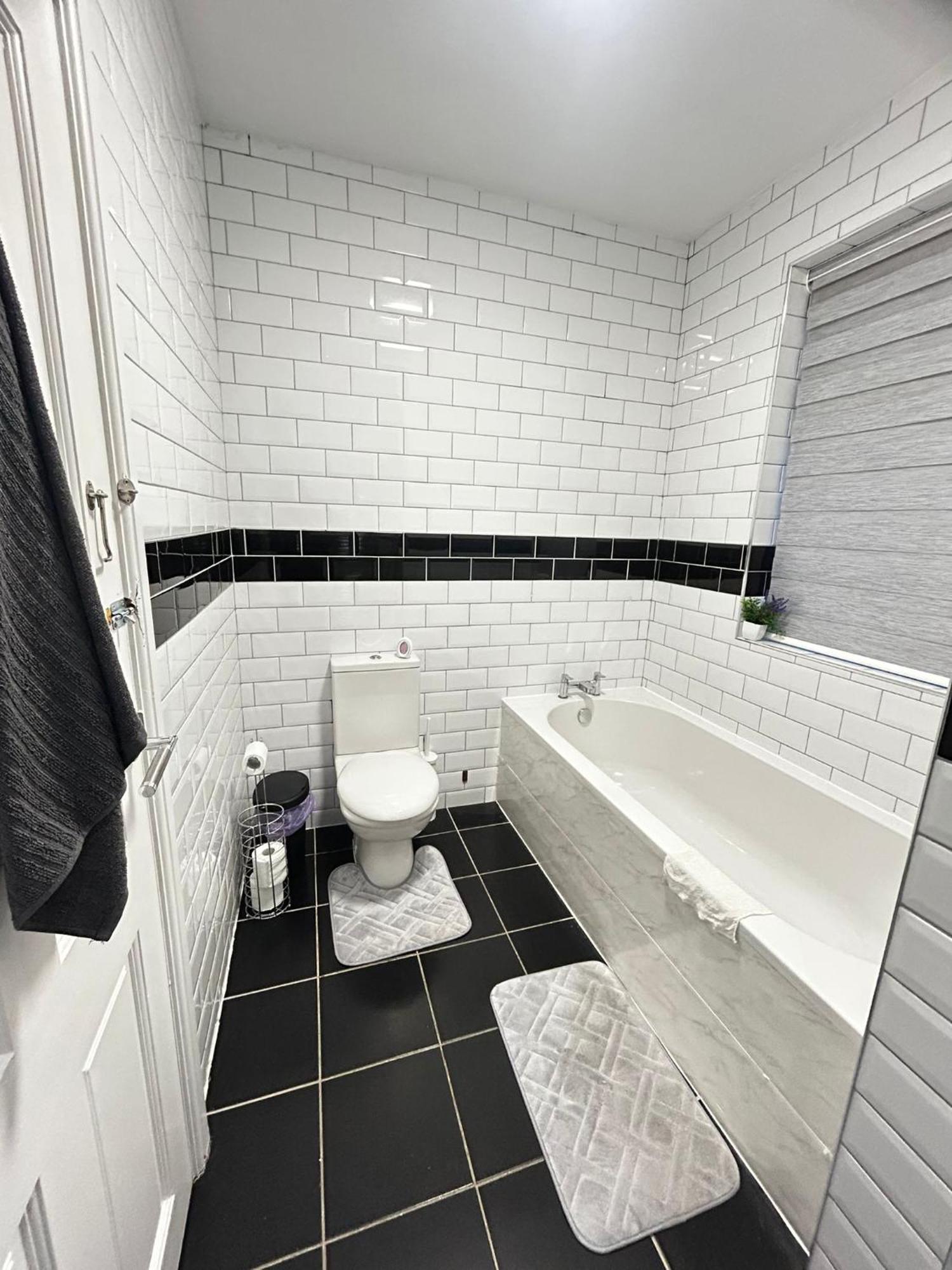 Lovely 5Br Home In Manchester. Close To The City Exterior photo