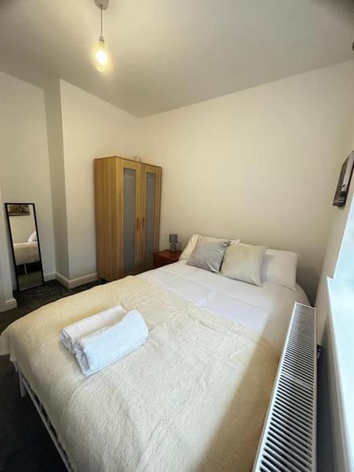 Lovely 5Br Home In Manchester. Close To The City Exterior photo