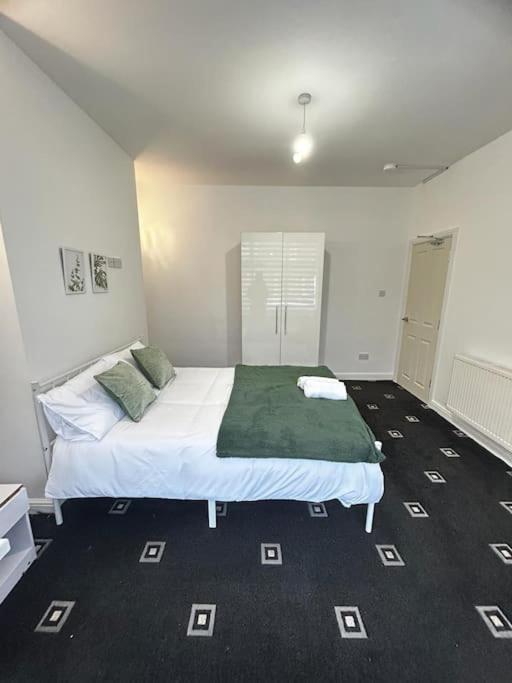 Lovely 5Br Home In Manchester. Close To The City Exterior photo